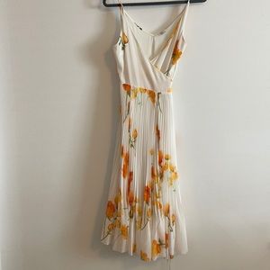 Aritzia Wilfred size M Pleated floral Wrap Dress